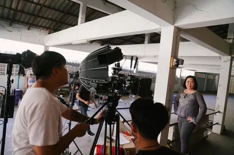 เบื้องหลังการถ่ายทำของทีม MAK-MiT ภาพ 2