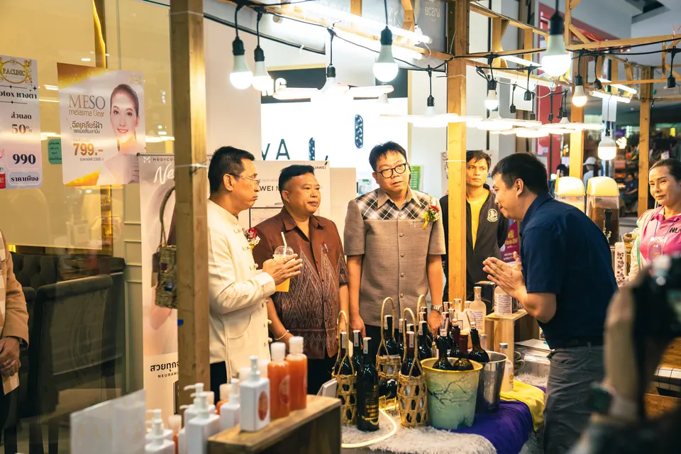 Shop Early, Enjoy Sooner — ภาพจากงานจริง 3